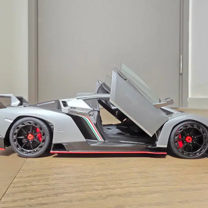 [BUNJANG] Lamborghini Veneno 1:18 Die-cast Model - Silver / 람보르기니 베네노 다이캐스트 모델 실버
