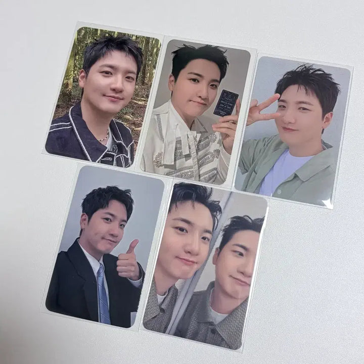 [BUNJANG] Lucy Shin Gwangil Childish Photocard, Cafe Print, Pop-up Postcard Bundle Set / 루시 신광일 차일디쉬 미공포 포카 + 카페 인화사진 + 팝업 엽서 일괄 양도
