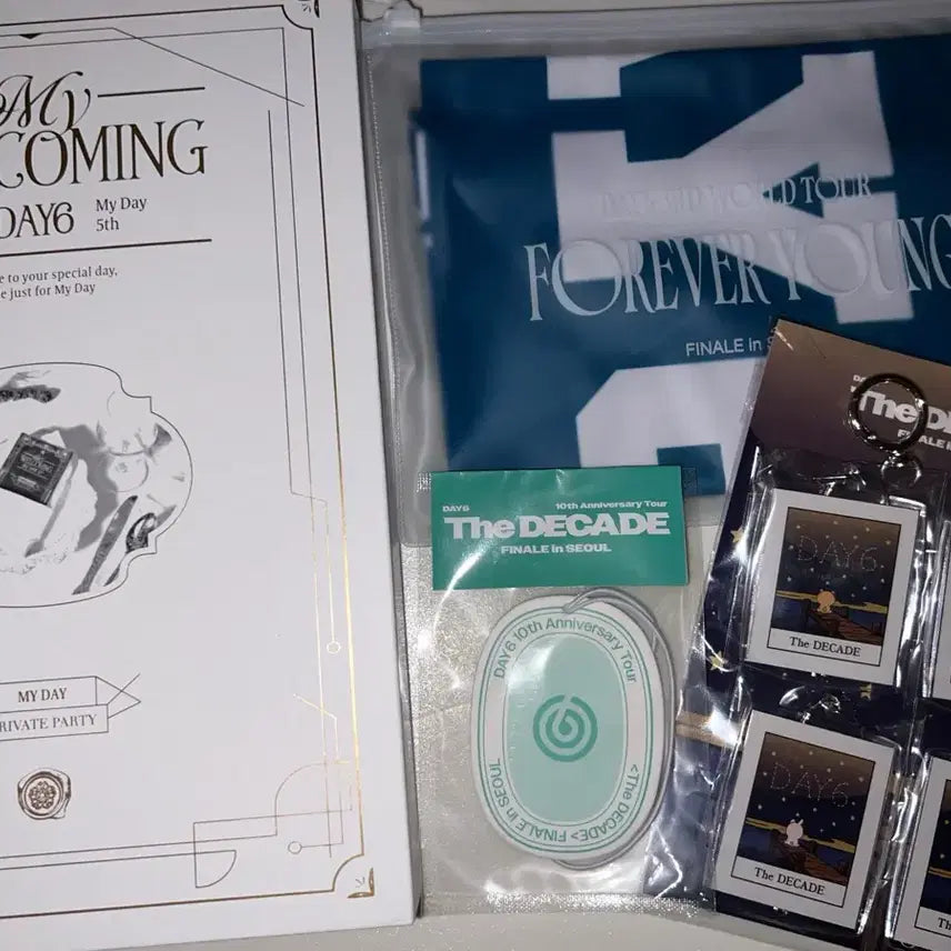 [BUNJANG] Day6 5th Anniversary Slogan + Kit + 6th Anniversary My Day Fanclub Gift Bundle Set / 데이식스 5기슬로건+키트+6기 마이데이팬클럽기프트 일괄