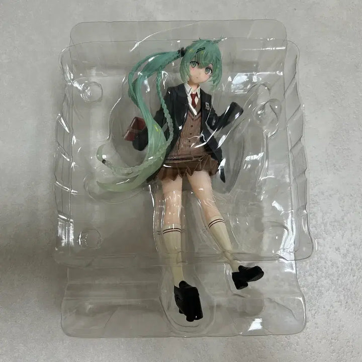 [BUNJANG] Preppy Miku Unsealed Figure / 프레피 미쿠 개봉품 판매