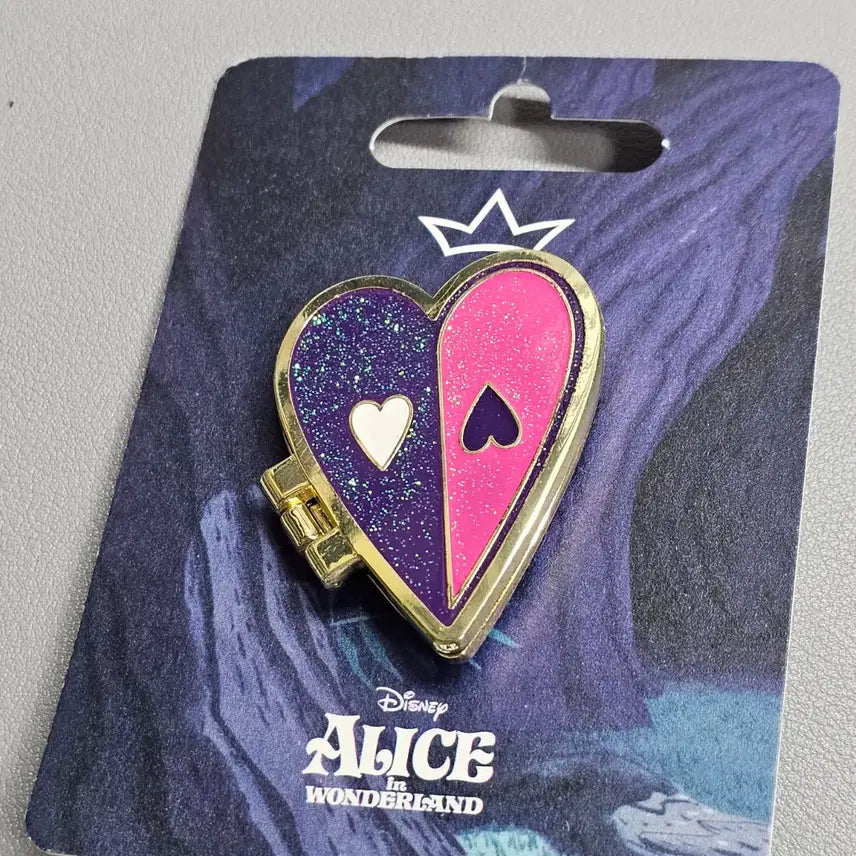 [BUNJANG] Disney Alice Hinged Badge / 디즈니 앨리스 경첩 뱃지 (정품)