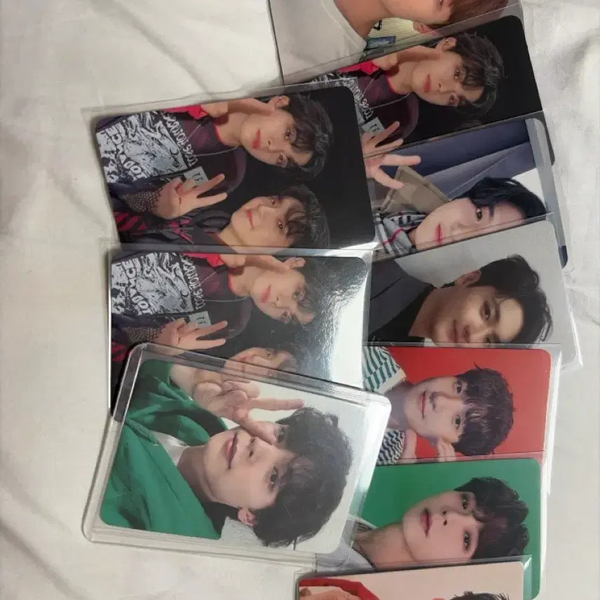 [BUNJANG] Lucy Insert Coin Album + Photocard / 루시 인서트 코인 앨범+포카