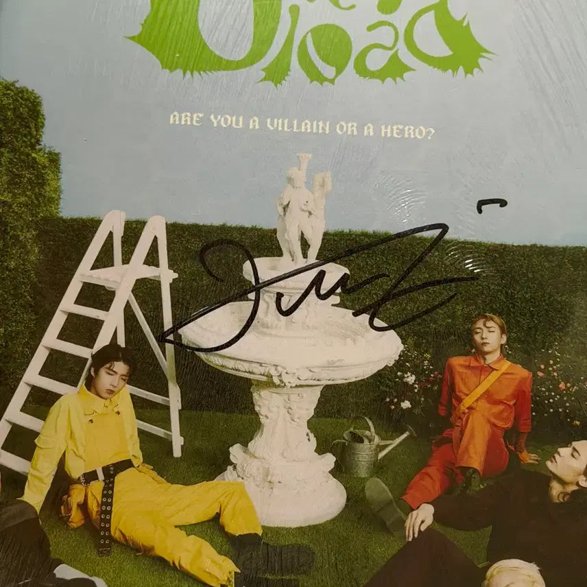 [BUNJANG] Xdinary Heroes Gunil Signed Overload Album / 엑스디너리히어로즈 오버로드 XdinaryHeroes 건일 싸인앨범