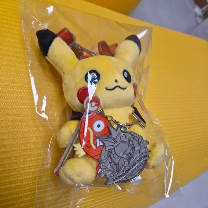[BUNJANG] Pokemon Run Silver Medal (Sealed) / 포켓몬런 은메달 미개봉 새상품 쇼핑백포함