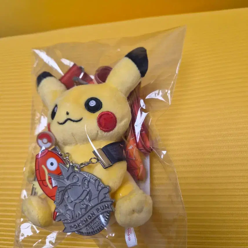 [BUNJANG] Pokemon Run Silver Medal (Sealed) / 포켓몬런 은메달 미개봉 새상품 쇼핑백포함