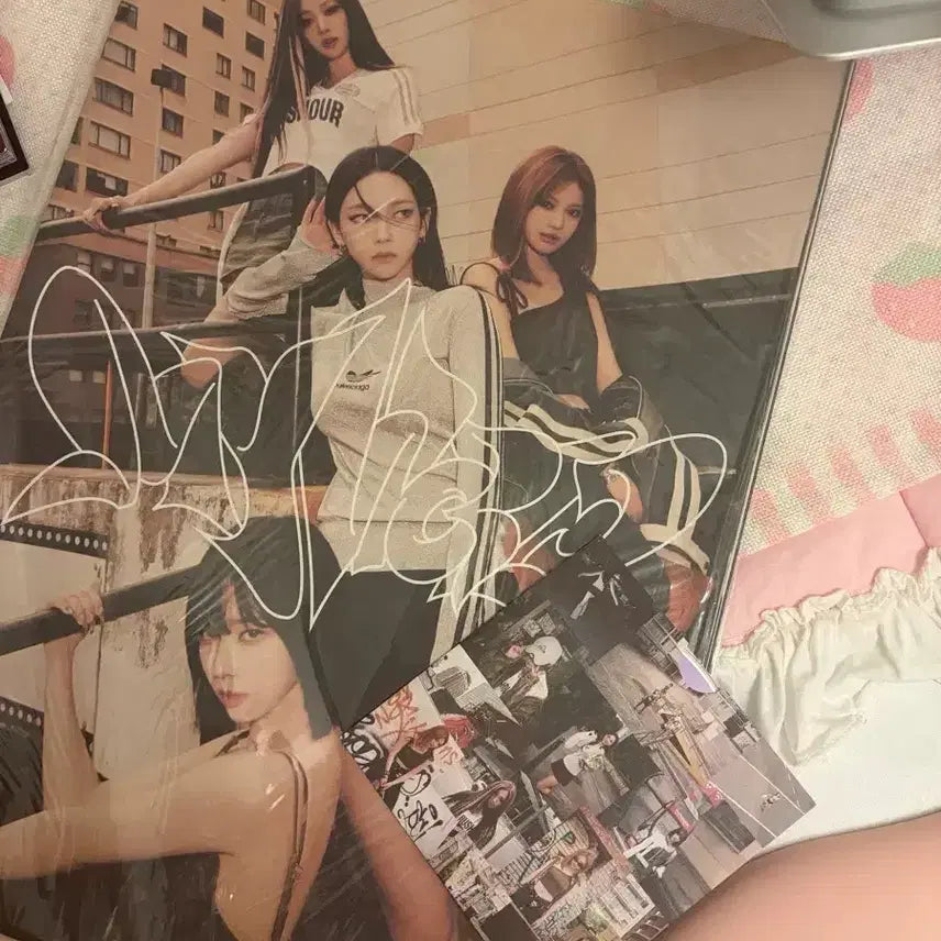 [BUNJANG] Aespa MY WORLD Album Spicy MY WORLD / 에스파 myworld 앨범 스파이시 마이월드 포토북