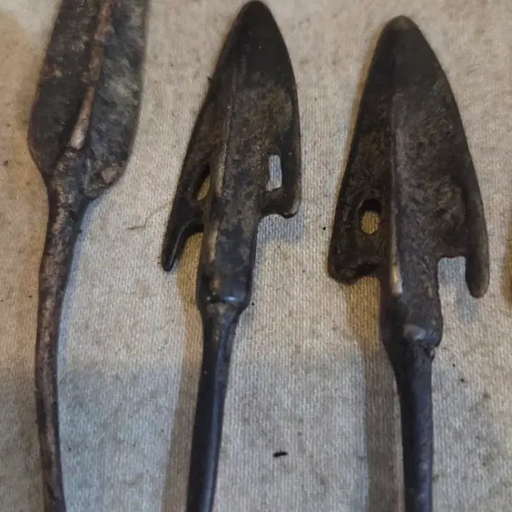 [BUNJANG] 5 Bronze Arrowheads / 출토 청동 화살촉 5점