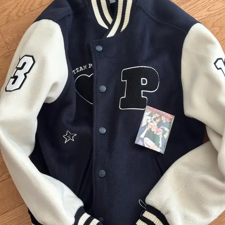 [BUNJANG] Plave Varsity Jacket Big Photocard Bundle Set / 플레이브 바시티 개봉 택미포함 빅포카포함
