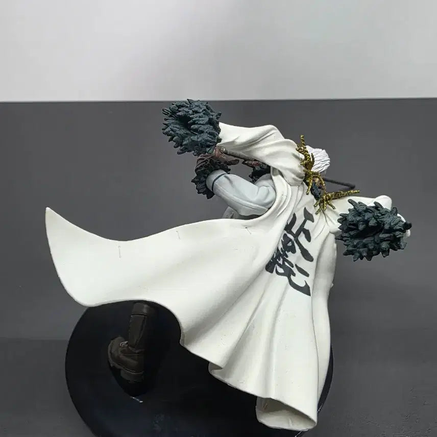 [BUNJANG] One Piece Banpresto Smoker, Crocodile, Garp Figure Set / 원피스 반프레스토 스모커/크로커다일/가프 피규어 3종 일괄 판매