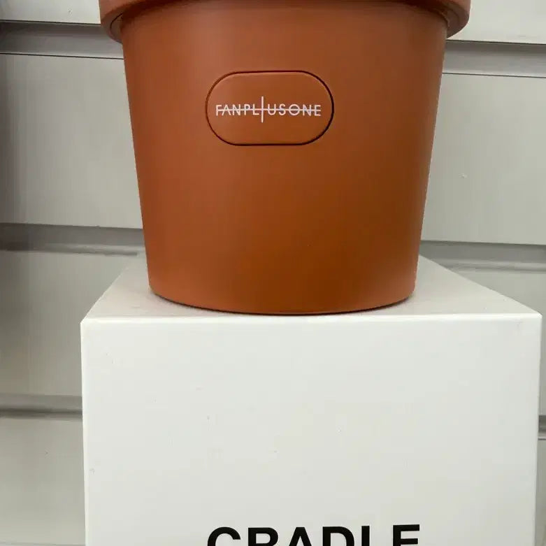 [BUNJANG] G-Dragon Official Lightstick Cradle / 지디 응원봉 크래들