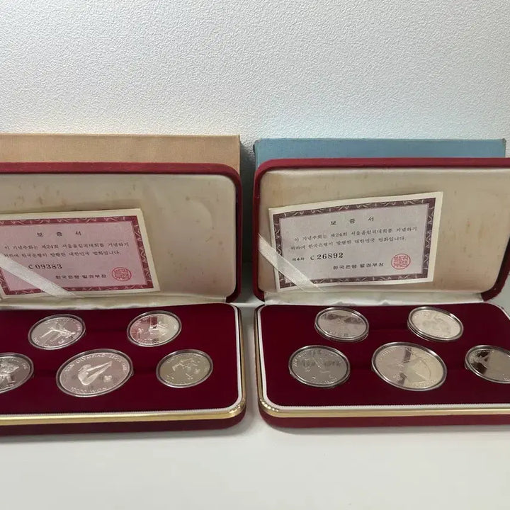 [BUNJANG] 1988 Seoul Olympics Commemorative Coin Set / 1988 서울올림픽 기념주화 5종 2세트입니다.(3.4차)