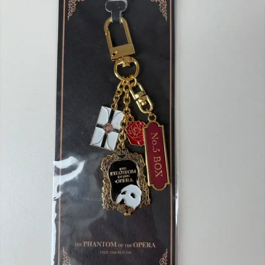 [BUNJANG] The Phantom of the Opera Cho Seung-woo Keychain (Sealed) / 뮤지컬 오페라의 유령 키링 미개봉 팝니다 조승우