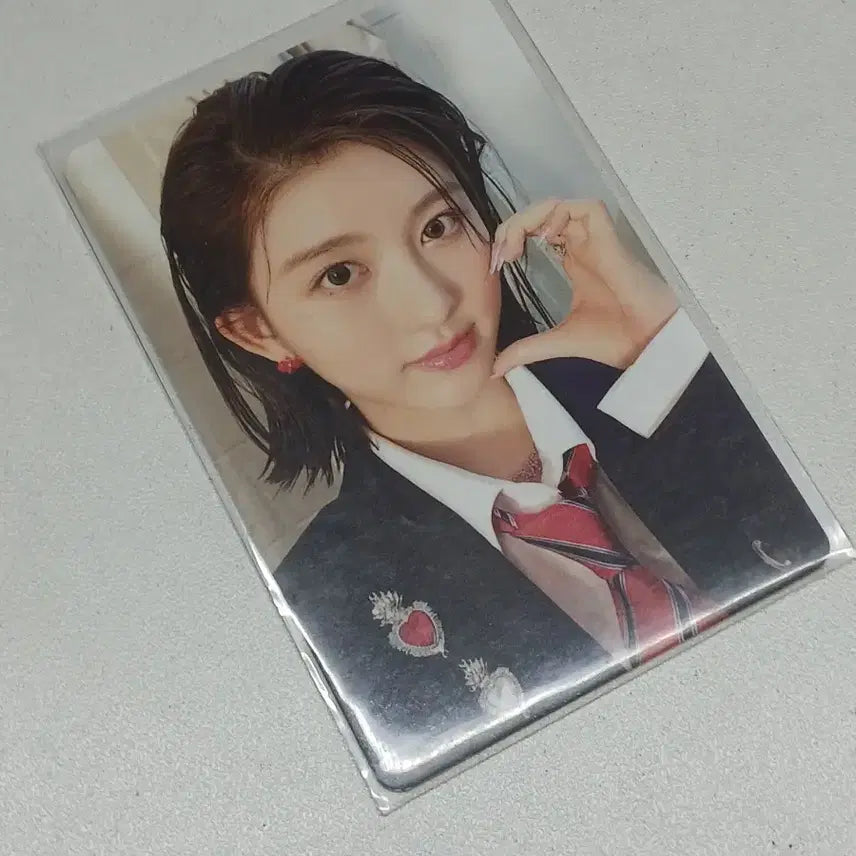 [BUNJANG] IVE GAEUL Love Dive Square Photocard / 아이브 가을 러브다이브 스스퀘 볼하트