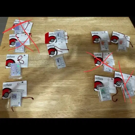 [BUNJANG] Lotteria Pokemon Magnet Set (Pikachu, Mewtwo) / 잠실 직거래 롯데리아 포켓몬 마그넷 뮤 몬스터볼 등등