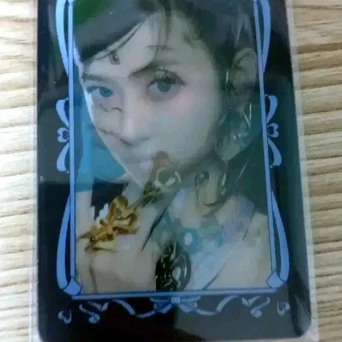 [BUNJANG] IVE Yujin Ascendio Lenticular Photocard / 아이브 스위치 해야 아센디오 안유진 렌티큘러 포토카드