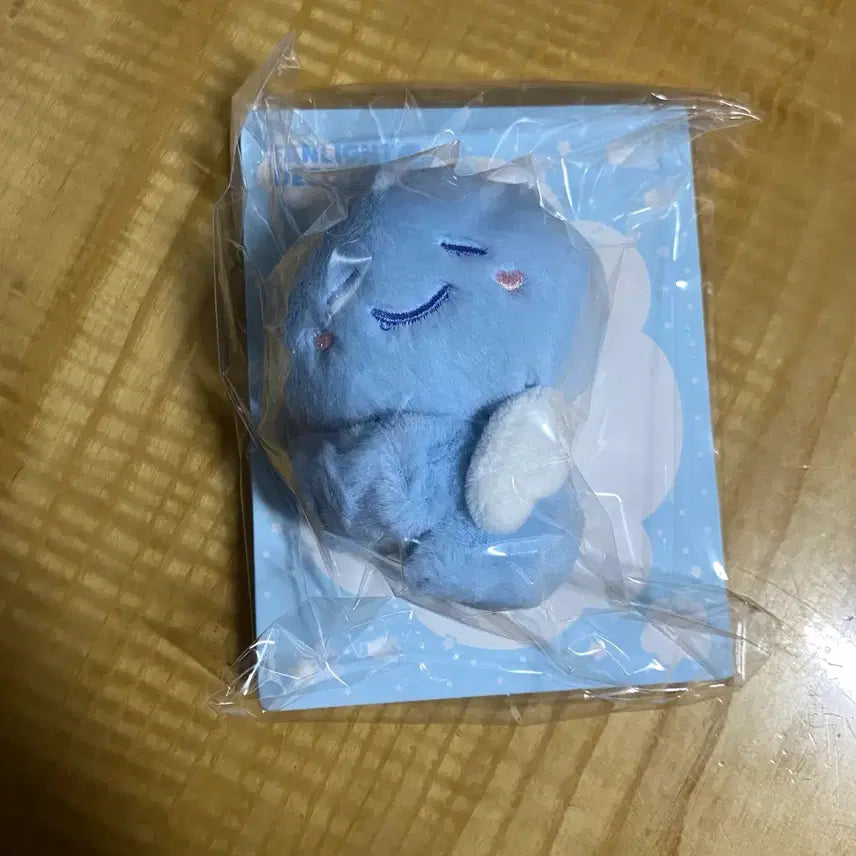 [BUNJANG] Super Junior Donghae Fanlight Deco Doll / 슈퍼주니어 동해 응원봉 데코 인형 FANLIGHT DECO DOLL