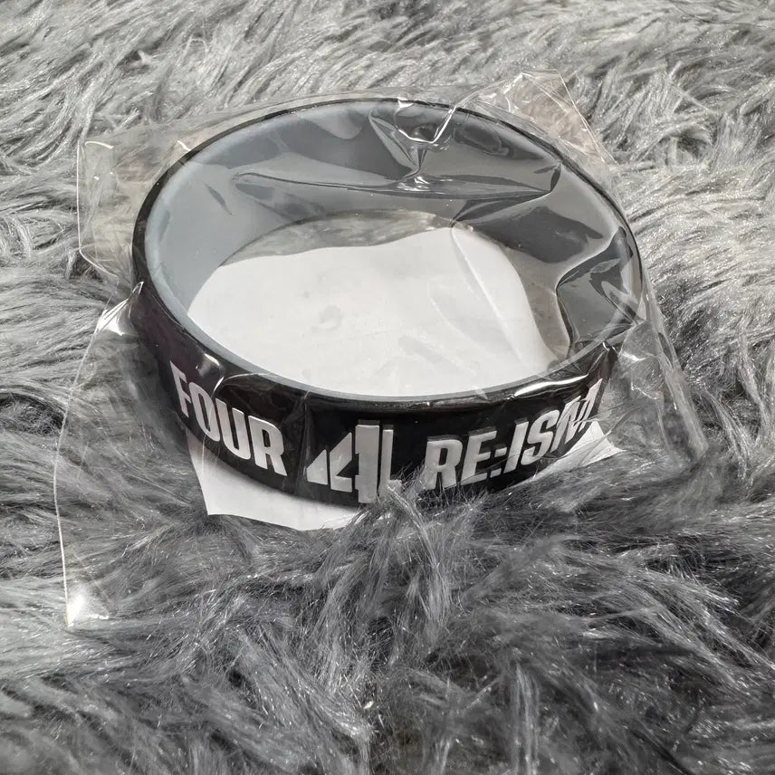[BUNJANG] Official Higedan 2025 Phareism Tour Rubber Band / 히게단 2025 포리즘 투어 라바반