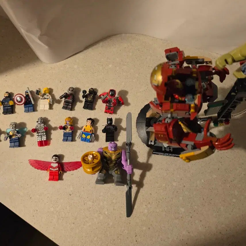[BUNJANG] LEGO Marvel Avengers Figure Bundle / 정품레고 어벤져스 마블 (사진속일괄다드려요 무기및 브릳)