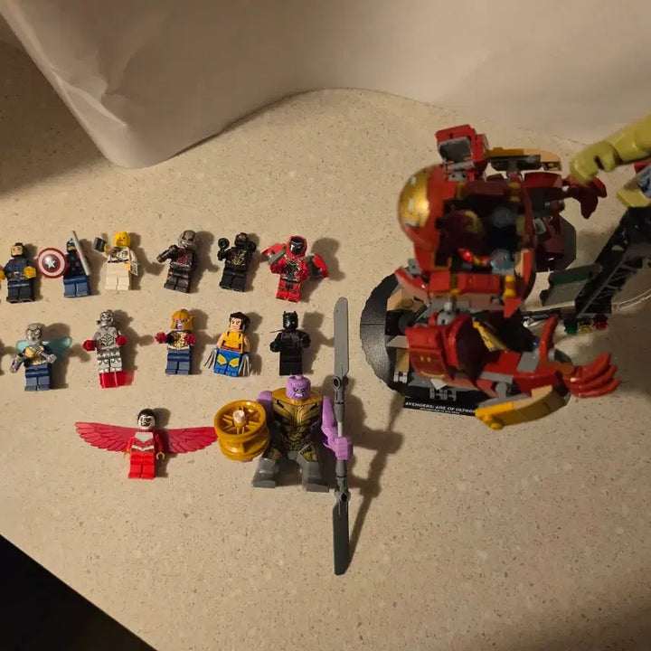 [BUNJANG] LEGO Marvel Avengers Figure Bundle / 정품레고 어벤져스 마블 (사진속일괄다드려요 무기및 브릳)