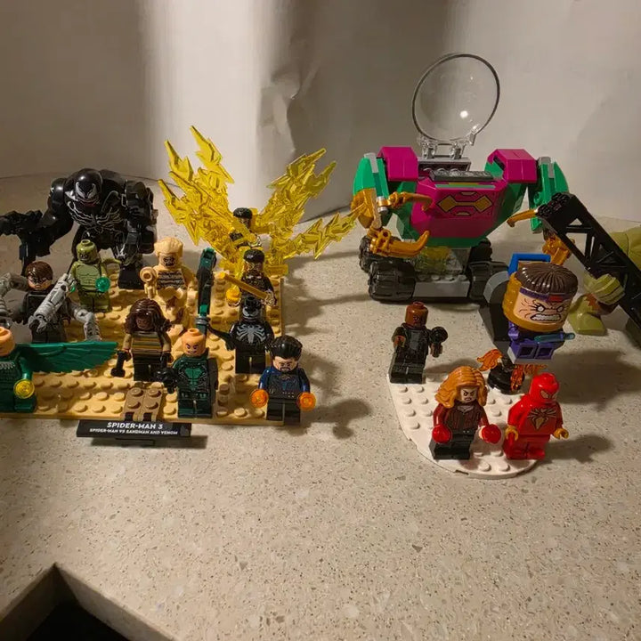 [BUNJANG] LEGO Spider-Man Minifigure Bundle Set / 정품레고 스파이더맨 (사진속일괄 무기및 브릭전체)