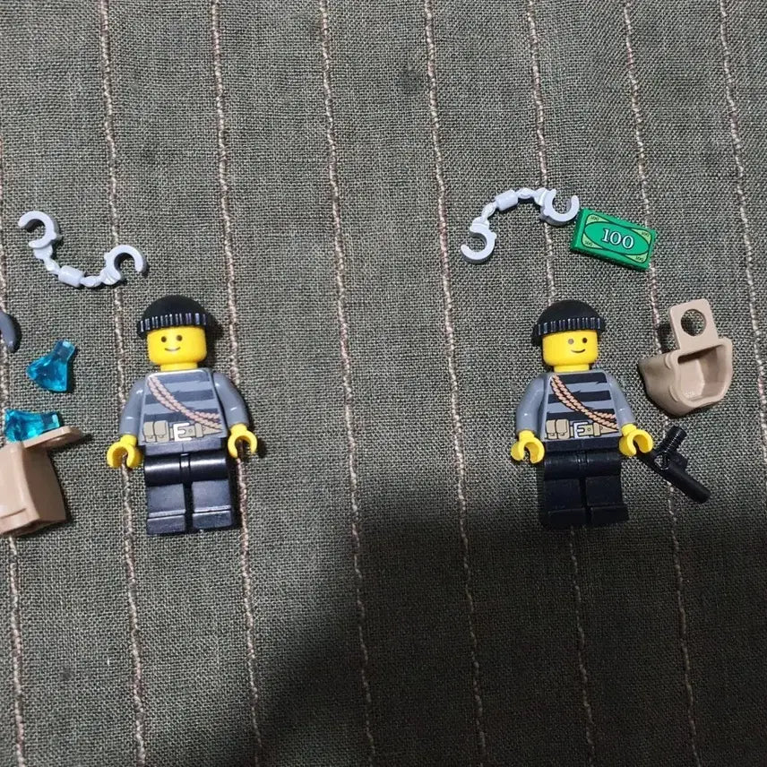 [BUNJANG] LEGO Old City Thief Minifigure / 레고 레고 올드 시티 도둑 미니피규어
