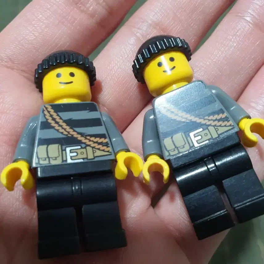 [BUNJANG] LEGO Old City Thief Minifigure / 레고 레고 올드 시티 도둑 미니피규어