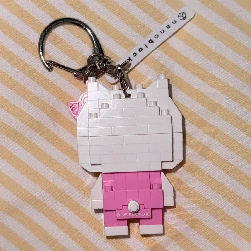 [BUNJANG] Hello Kitty Nano Block Figure Keychain Pink / 헬로키티 나노블럭 피규어 키링 핑크