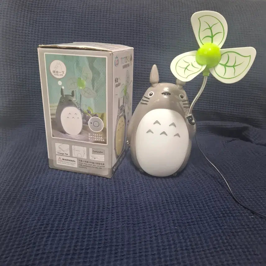[BUNJANG] Studio Ghibli My Neighbor Totoro USB Rechargeable Fan with Mood Light / [새상품][지브리][이웃집토토로] USB 충전식 바람개비 무드등 겸용 선풍기