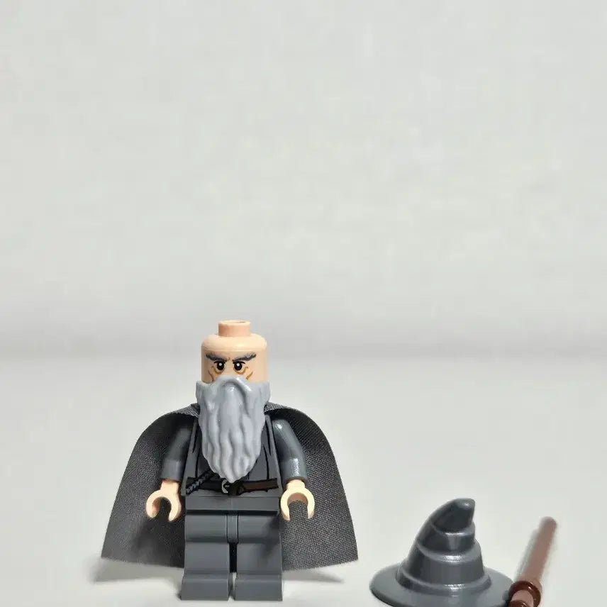 [BUNJANG] LEGO Lord of the Rings Gandalf The Grey Minifigure / 레고 반지의제왕 간달프 미니피규어