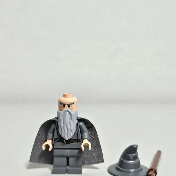 [BUNJANG] LEGO Lord of the Rings Gandalf The Grey Minifigure / 레고 반지의제왕 간달프 미니피규어