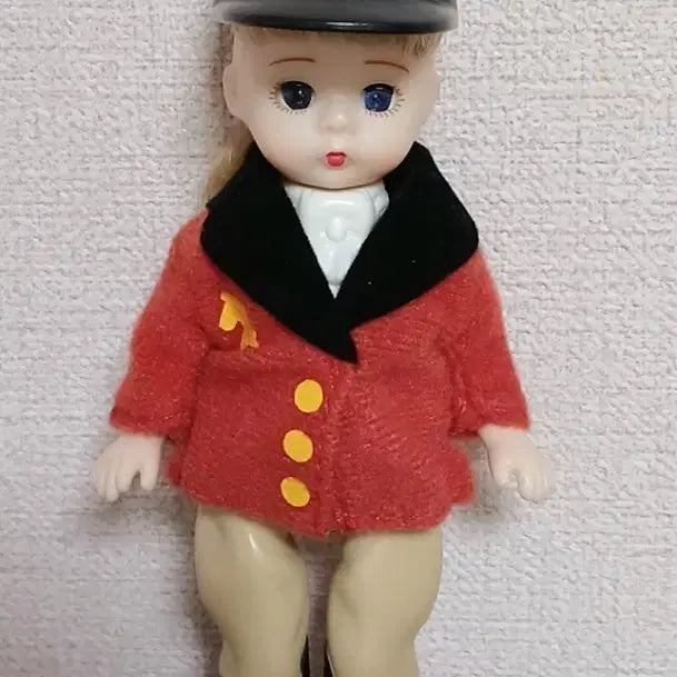 [BUNJANG] McMadam Equestrian Girl Figurine / 케어완료된 맥마담 승마소녀 팝니다