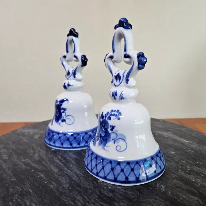 [BUNJANG] 1990s Vintage Russian Gzhel Handcrafted Porcelain Bells (Set of 2) / 90년대 올드 빈티지 러시아 그젤 핸드크래프티드 벨(Bell) 2pcs.