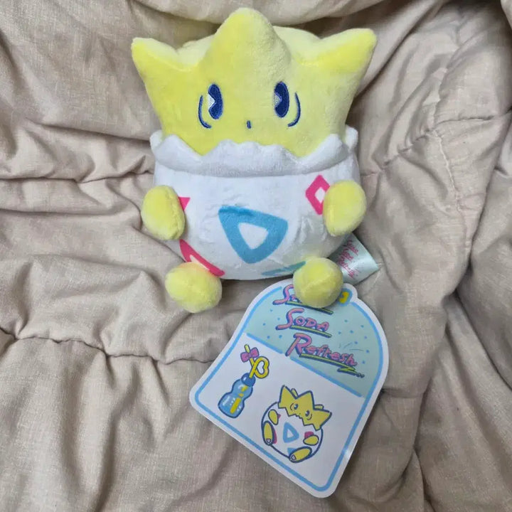 [BUNJANG] Pokemon Psyduck Soda Refresh Plush Toy - Busan Pop-up Exclusive / 토게피 판매) 포켓몬 사이코 소다 미네랄 사이다 리프레쉬 인형 부산 팝업 피츄 라이츄 뮤 이상해씨 고라파덕 꼬부기 플러시 마이농 팽도리 알로라 식스테일 지라치 마릴 애버라스 먹고자
