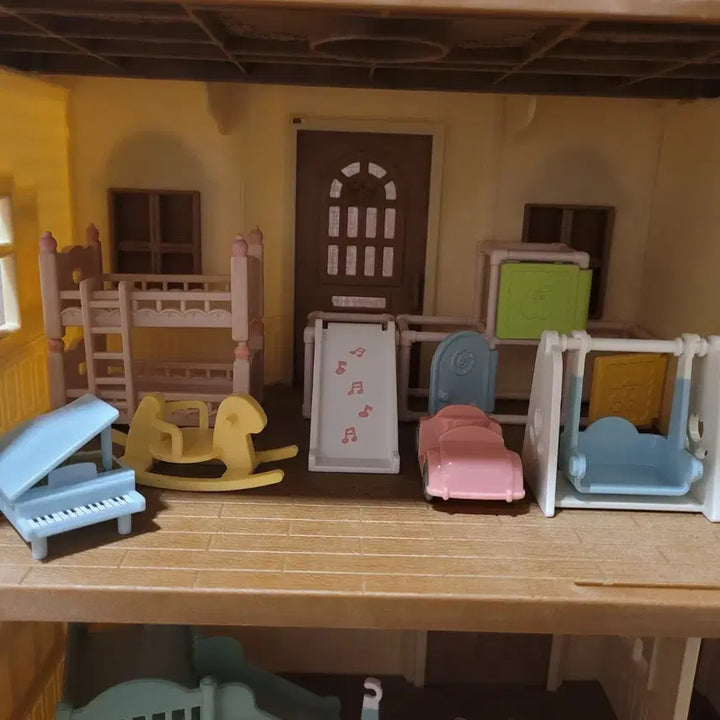 [BUNJANG] Sylvanian Families Baby Playroom Playset / 실바니안 아기놀이방