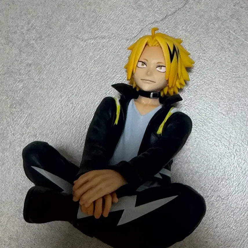 [BUNJANG] My Hero Academia Kaminari Figure (Box Included) / 히로아카 카미나리 피규어 (박스o)
