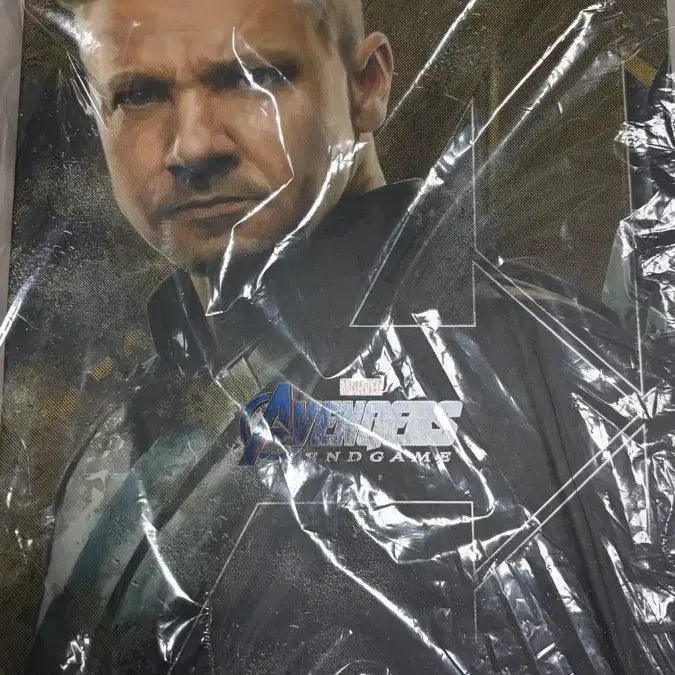 [BUNJANG] Hot Toys Endgame Hawkeye Figure / 핫토이 엔드게임 호크아이