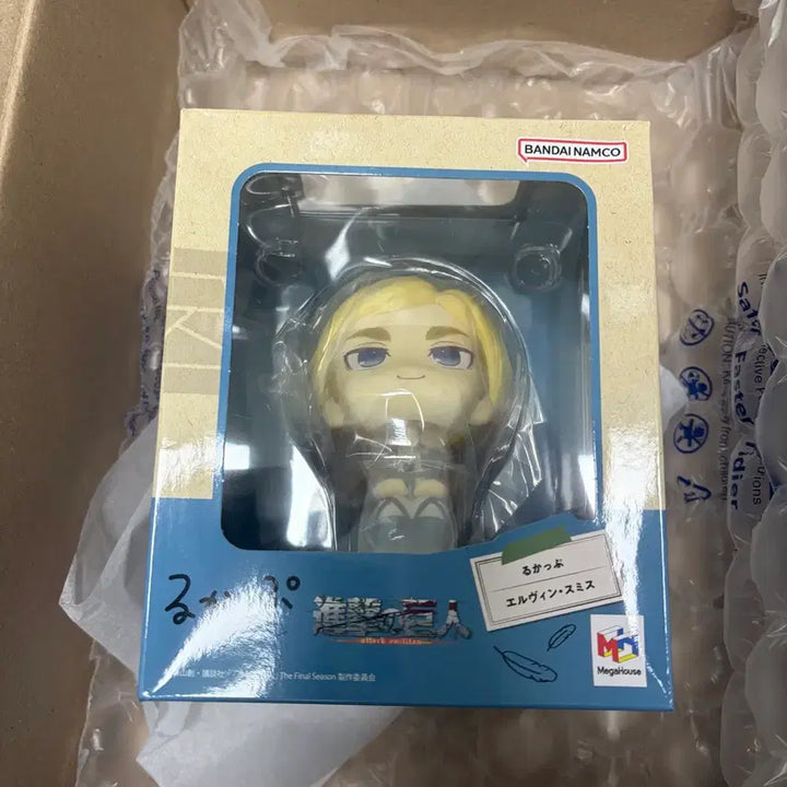 [BUNJANG] Attack on Titan Erwin Smith Look-Up Special Edition (Sealed) / 미개봉 진격의 거인 엘빈 룩업 특전X