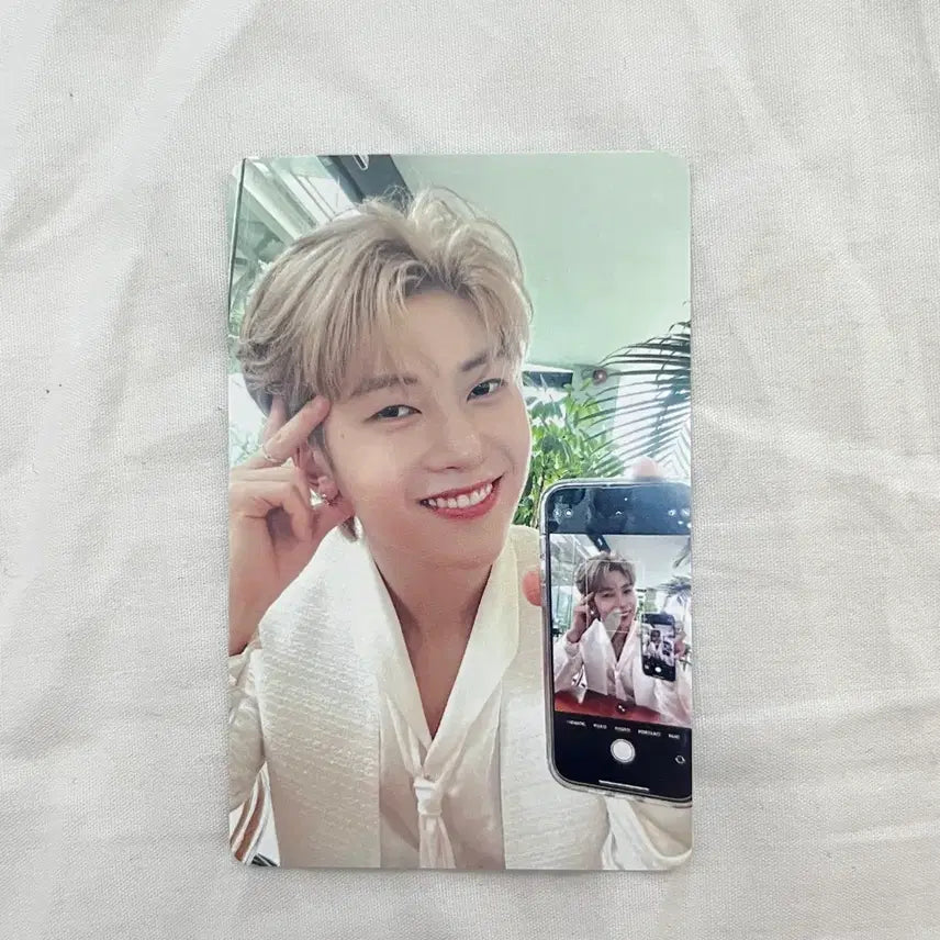 [BUNJANG] ZEROBASEONE ZB1 Sung Hanbin First Fan Meeting Photocard / 제로베이스원 제베원 석매튜 첫 팬미팅 포카