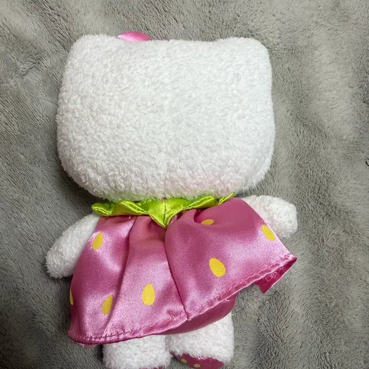 [BUNJANG] Ichigo Hello Kitty Strawberry "Gyaru" Plush Doll / 키티 이치고 인형 딸기키티 미소녀 갸루 방꾸