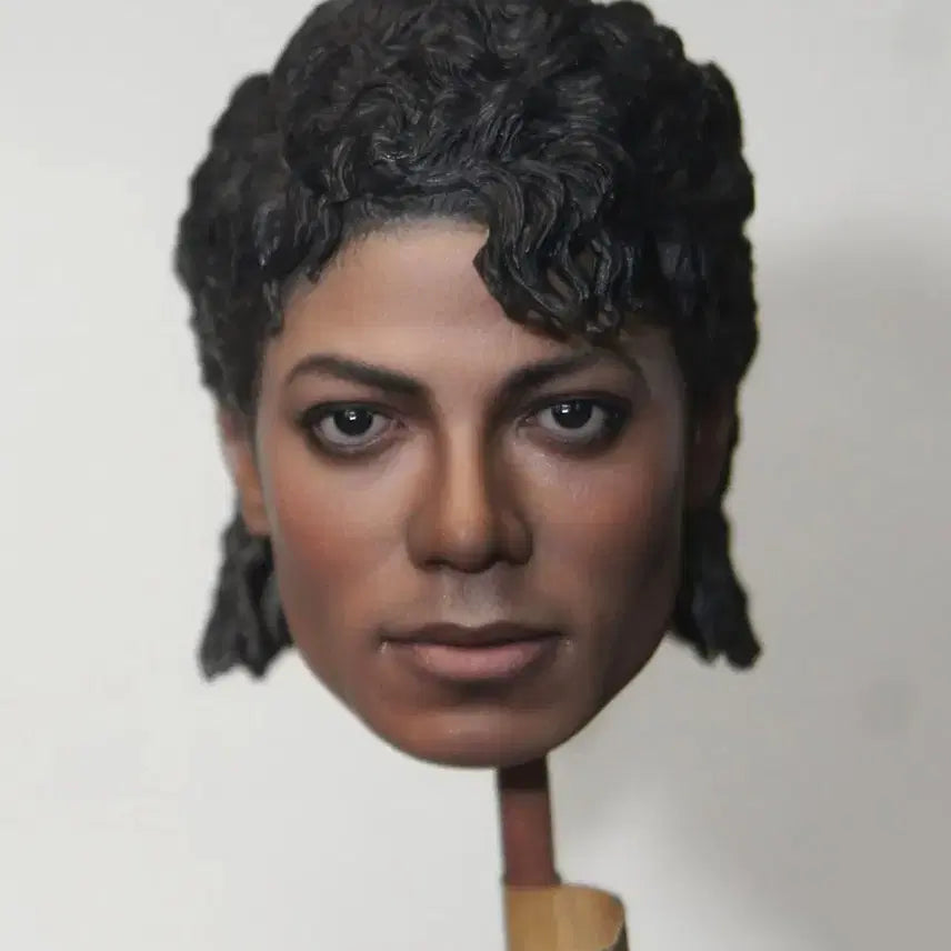 [BUNJANG] Hot Toys Michael Jackson Beat It Ver. Repaint Action Figure / 핫토이 마이클잭슨 빗잇 리페버전 팝니다