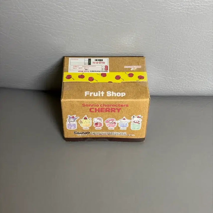 [BUNJANG] Sanrio Characters Fruit Store Cherry Figure Keyring (Sealed) / [미개봉] 산리오 캐릭터 과일가게 체리 피규어 키링
