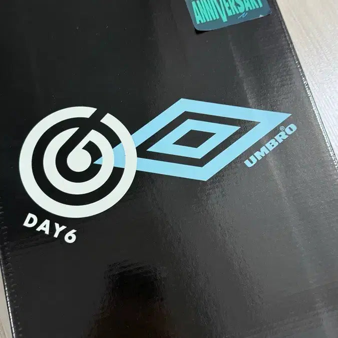 [BUNJANG] Day6 10th Anniversary Umbro Blanket Bundle Set / 데이식스 10주년 엄브로 블랭킷 풀세트