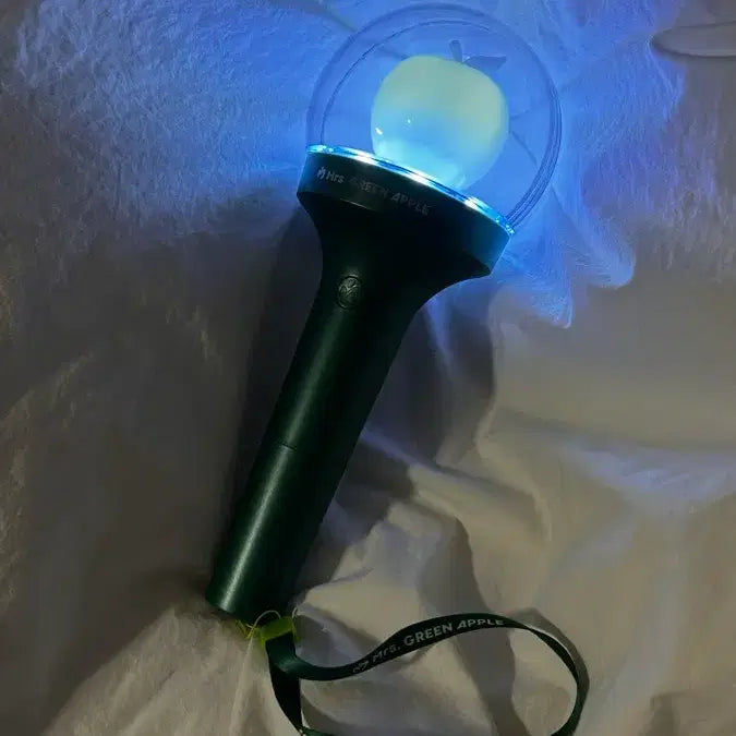 [BUNJANG] Mrs. Green Apple Official Lightstick / 미세스그린애플 응원봉 판매합니다!