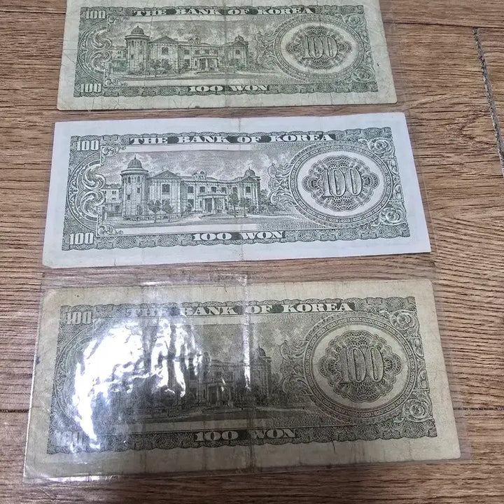 [BUNJANG] Bank of Korea 100 Won Banknotes (3 pcs) / 한국은행 100원권 3장