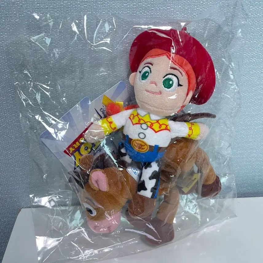 [BUNJANG] Toy Story Jessie Bullseye Doll Keyring / 토이스토리 CGV 제시 불스아이 인형키링
