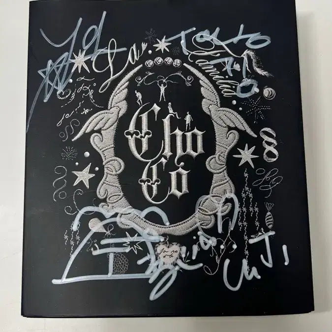 [BUNJANG] XODIAC Choco La Familia Autographed Album / 초코1 초코2 친필 싸인 앨범