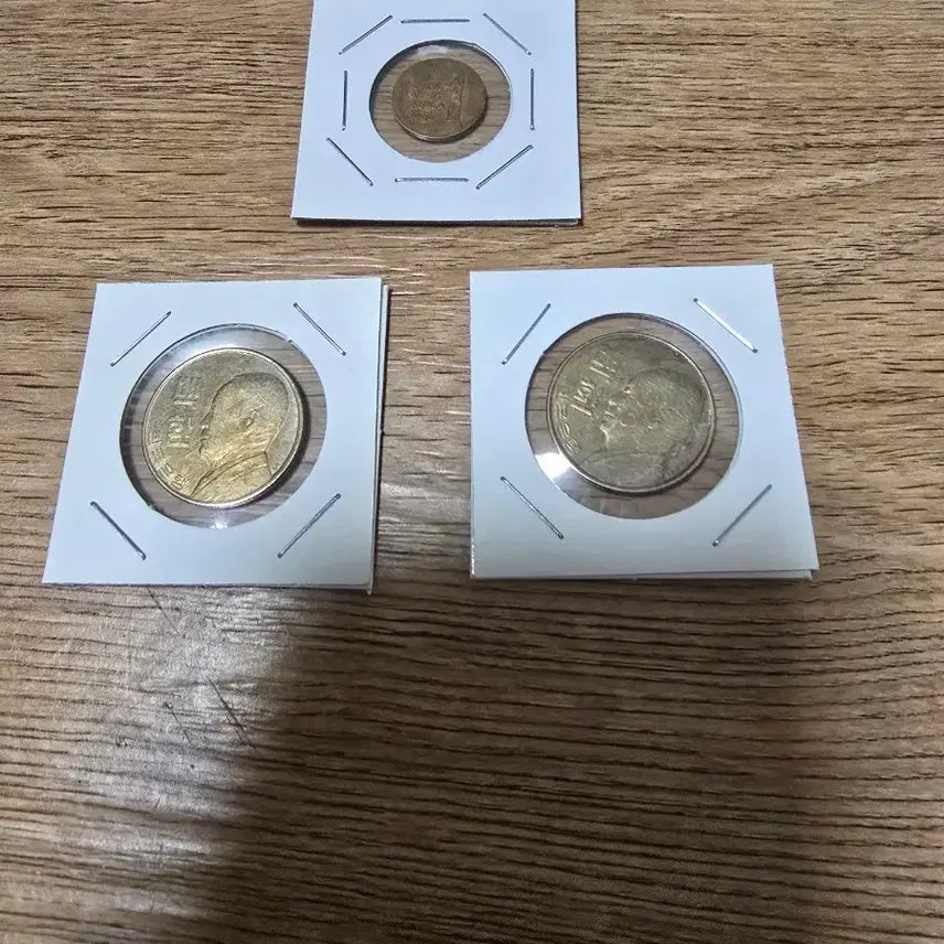 [BUNJANG] 1966 1 Won Coin (1 pc), 4292 100 Won Coin (2 pcs) / 4292년100원 동전 2개, 1966넌 1원 동전 1개