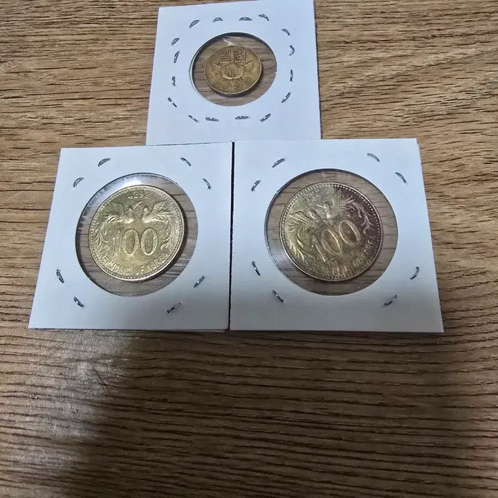 [BUNJANG] 1966 1 Won Coin (1 pc), 4292 100 Won Coin (2 pcs) / 4292년100원 동전 2개, 1966넌 1원 동전 1개