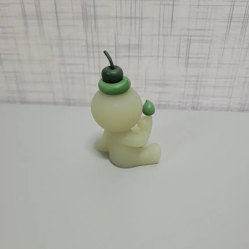 [BUNJANG] Smiski Luminous Birthday Figure / 스미스키 야광 버스데이 피규어 희귀