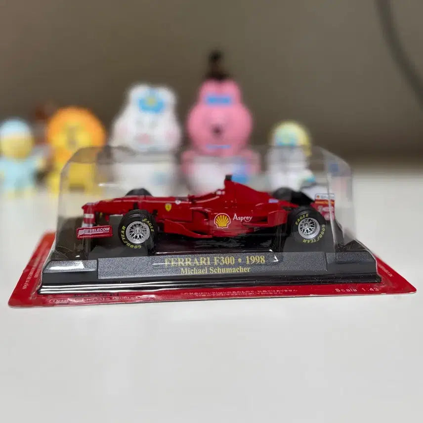 [BUNJANG] 1:43 Scale Ferrari F300 1998 Michael Schumacher Vintage Die-cast Model / 1:43 F1 페라리 F300 1998 미하엘 슈마허 빈티지 다이캐스트